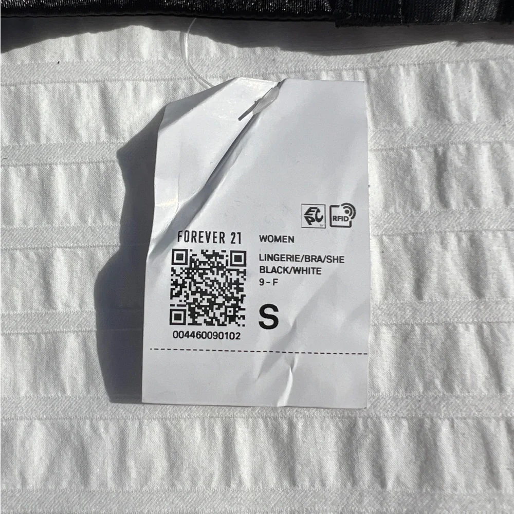 NWT Forever 21 Black and White Satin Lace French Maid Bra, S - Picture 9 of 9